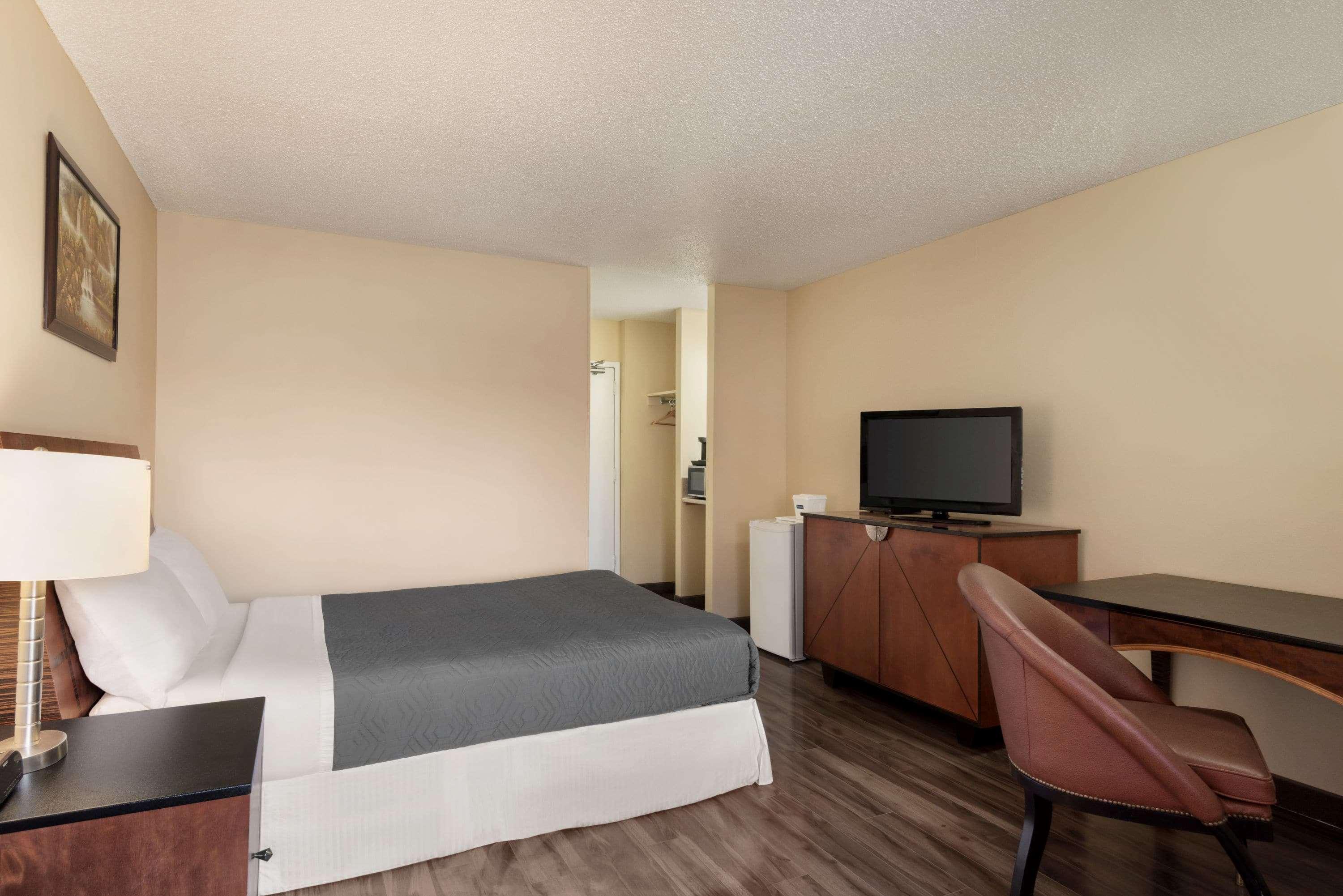 Travelodge by Wyndham Swift Current Eksteriør billede